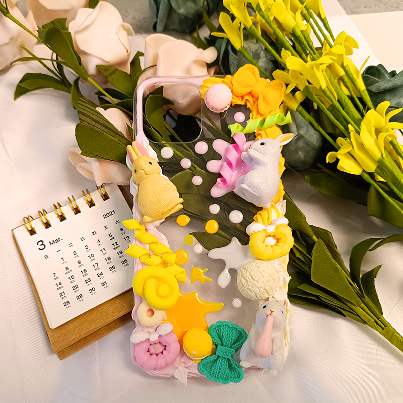 iPhone Exclusive | Cartoon Rabbit | Lovely Cream Glue | DIY | Transparent Phone Case