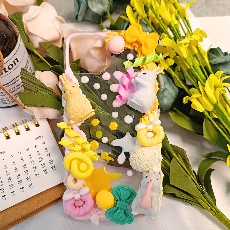 iPhone Exclusive | Cartoon Rabbit | Lovely Cream Glue | DIY | Transparent Phone Case