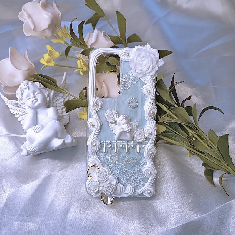 Baroque Angel Elegant Blue Case Adorned with Romance