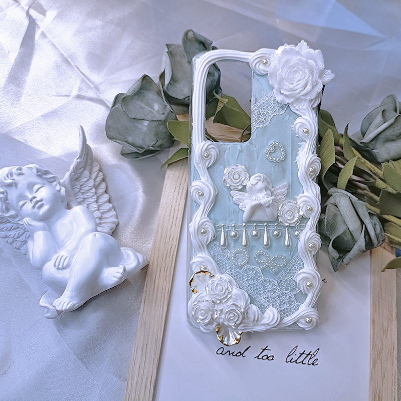 Baroque Angel Elegant Blue Case Adorned with Romance